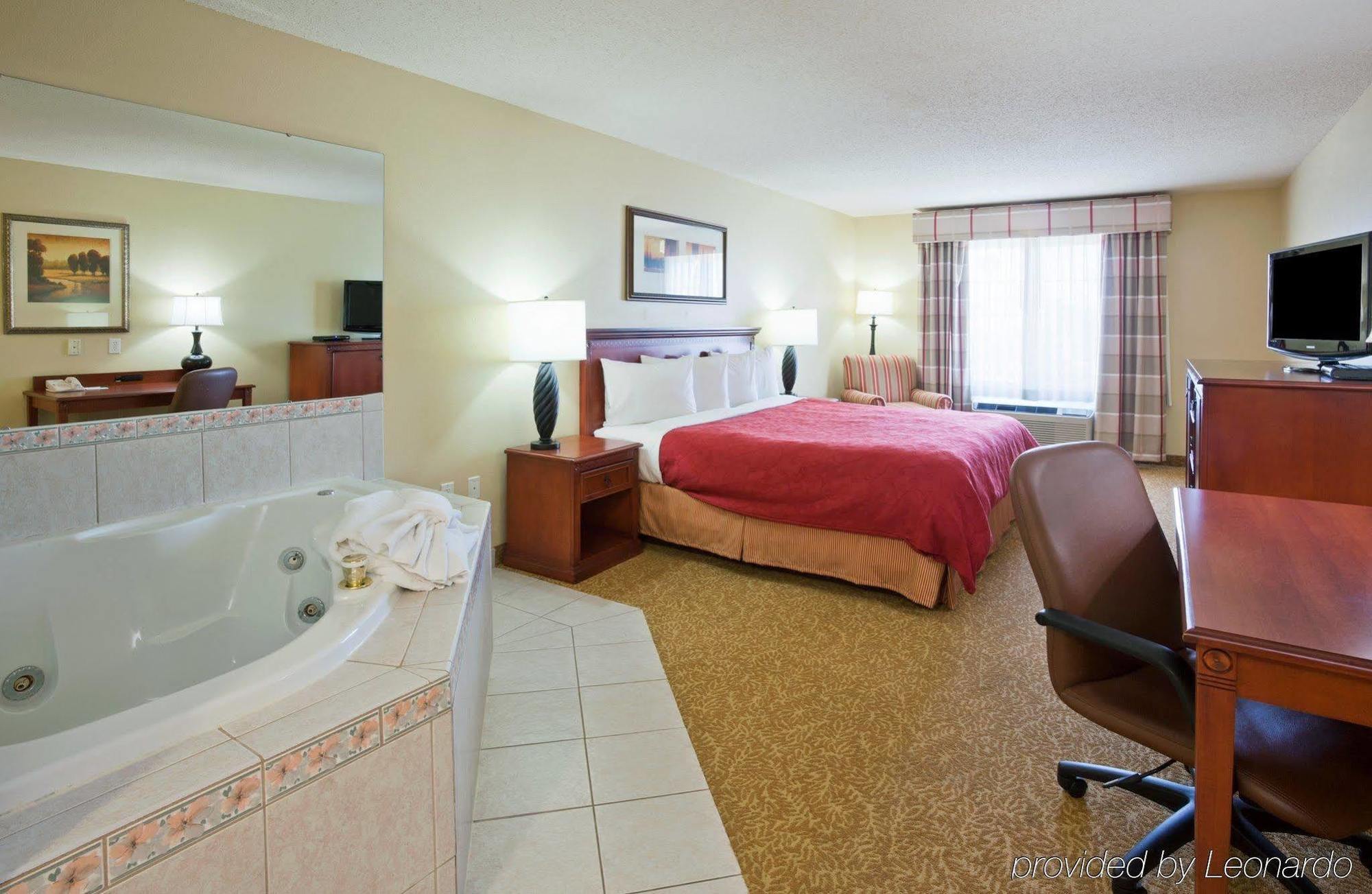 Country Inn & Suites By Radisson Bismarck Waterpark Zewnętrze zdjęcie